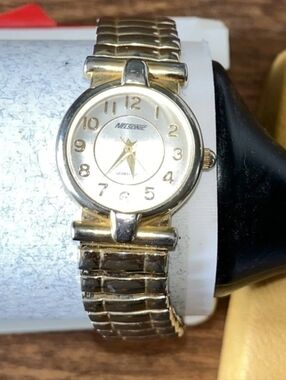 Vintage Women's Nelsonic Quartz Watch *Untested*